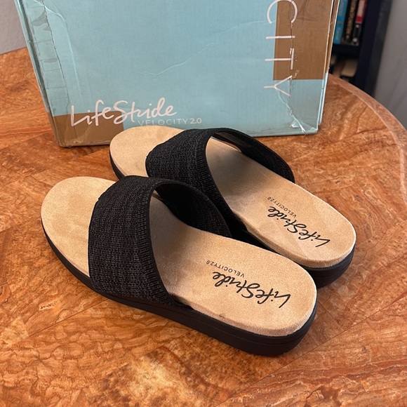 LifeStride | Black Poolside Sandal  Wide Width ZL840 - Picture 5 of 16